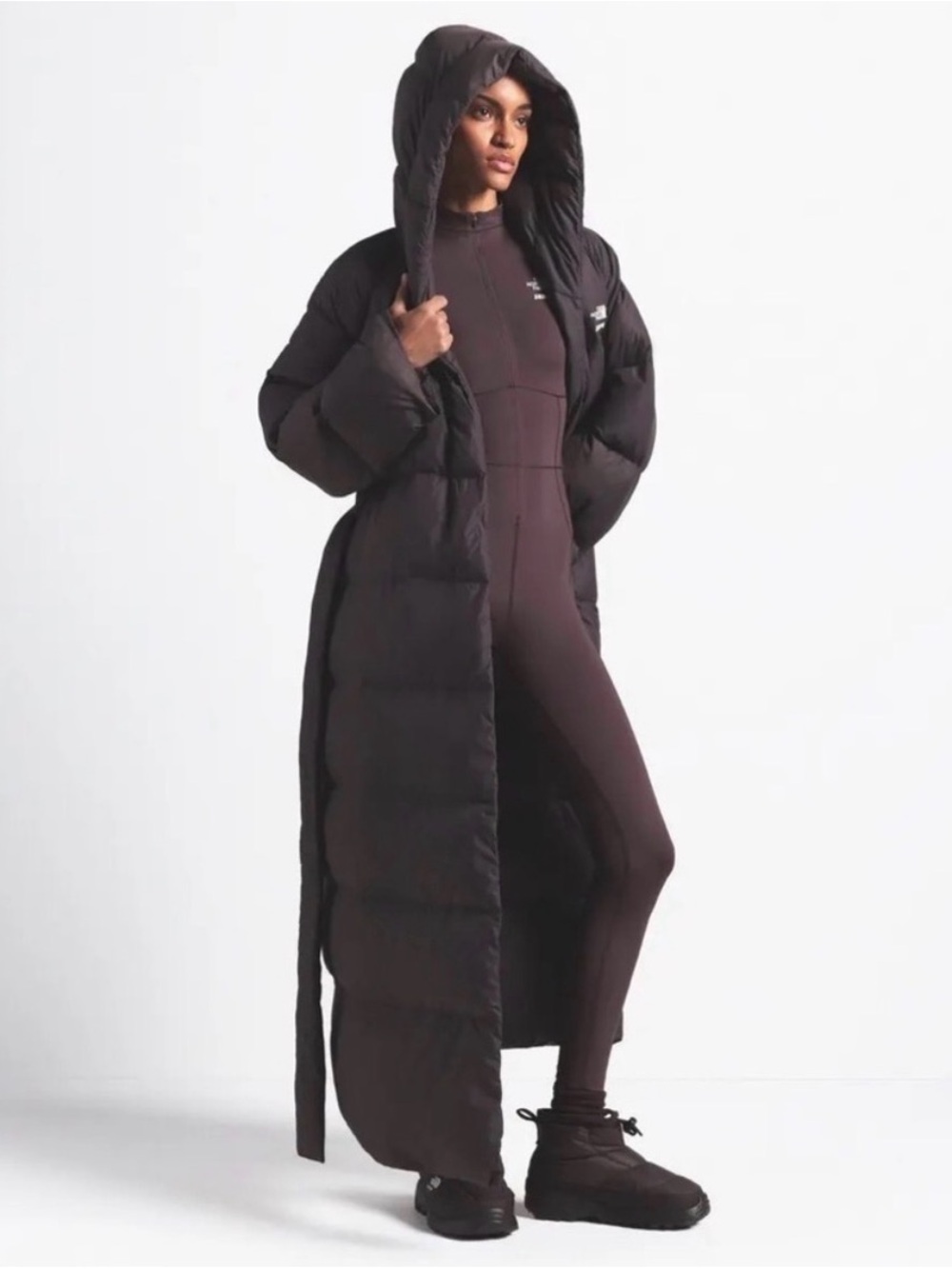 THE NORTH FACE X SKIMS NUPTSE WRAP PARKA | PHOENIX - Picture 4 of 8